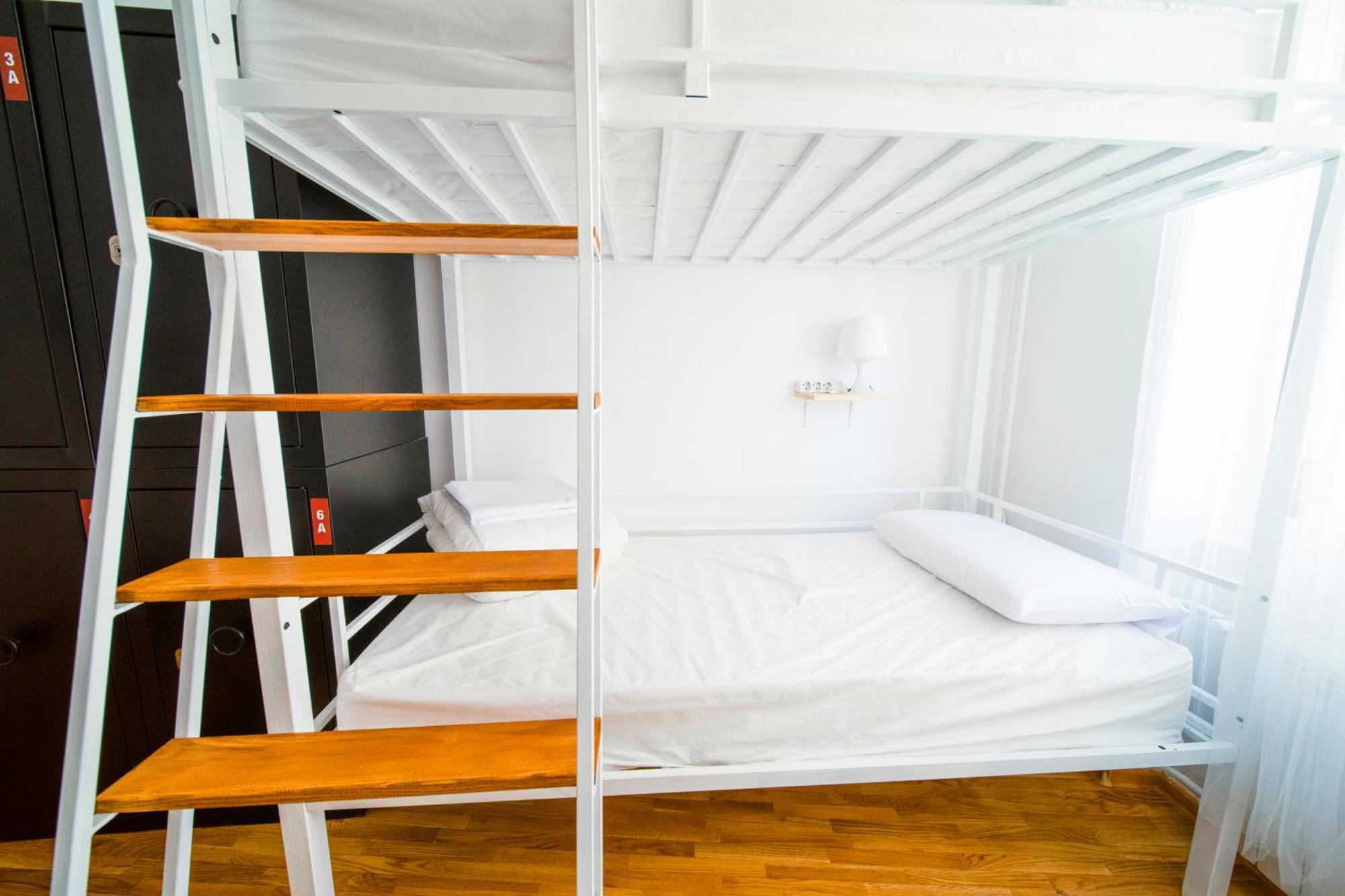 New Generation Hostel Como Lake エクステリア 写真