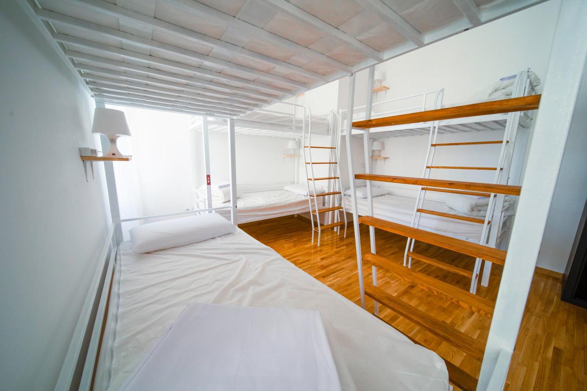 New Generation Hostel Como Lake エクステリア 写真