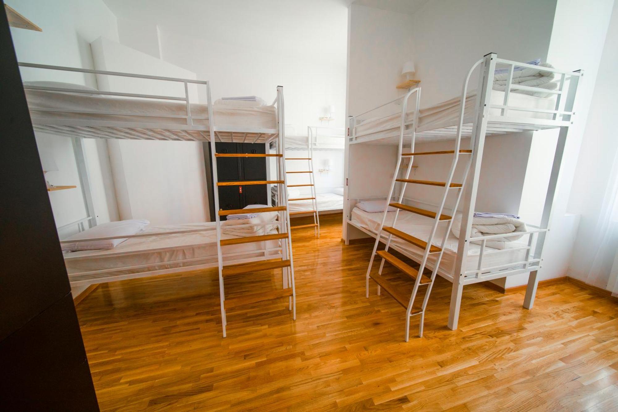 New Generation Hostel Como Lake エクステリア 写真